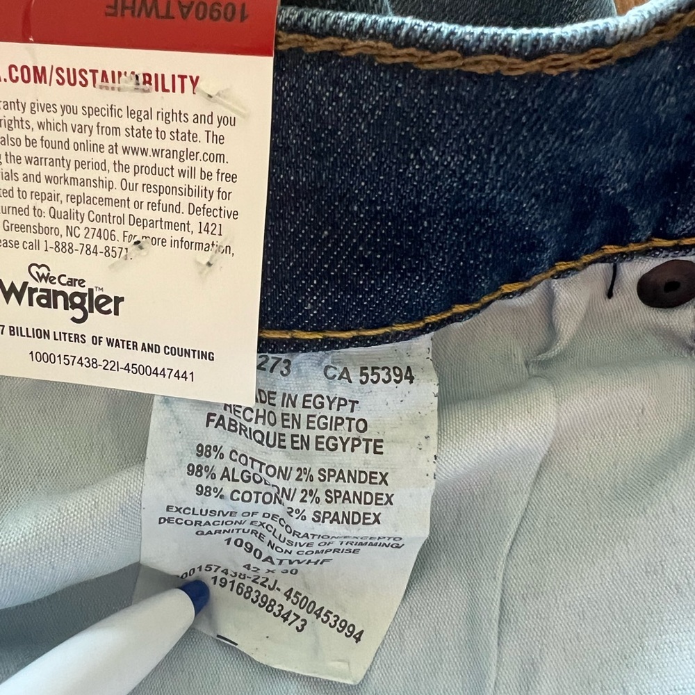 NWT Wrangler Blue Athletic Fit straight Men’s Jeans 42x30 denim Workwear - Picture 6 of 14